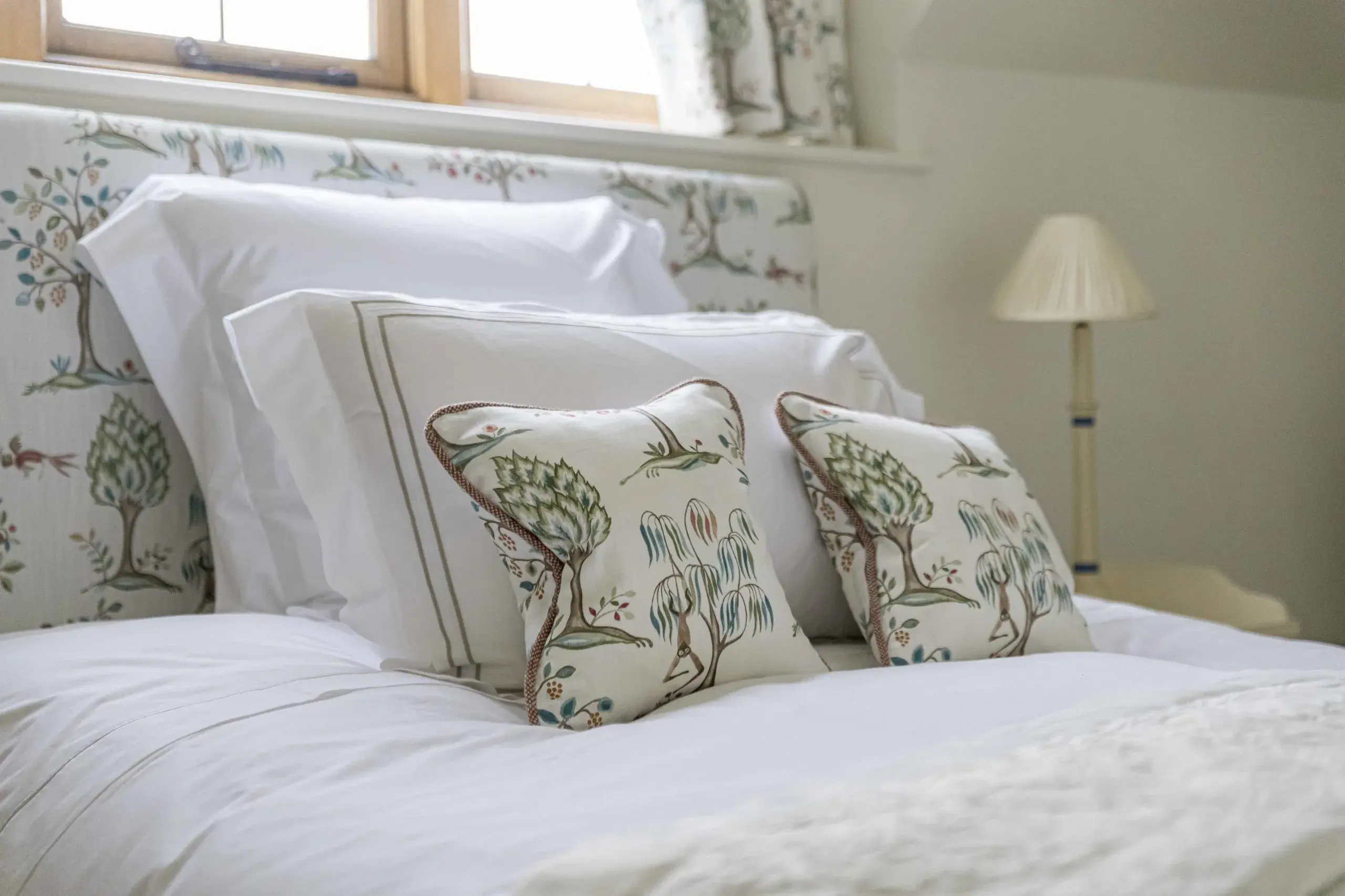 Furniture sourcing & antiques